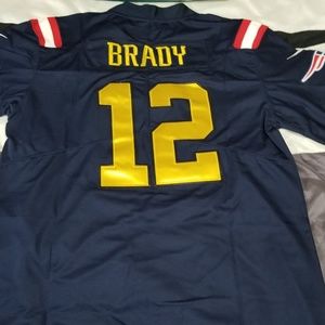 Men large 'Patriots' dark blue jersey